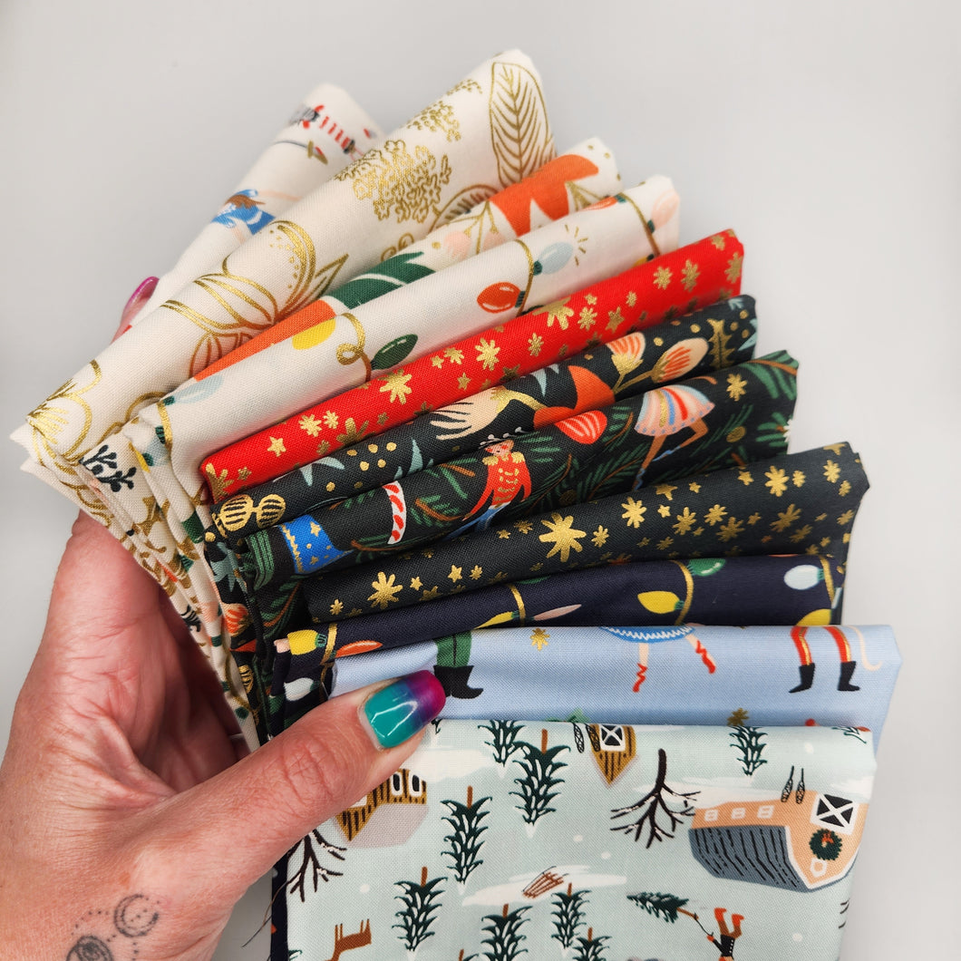 Holiday Classics 1 Fat Quarter Bundle