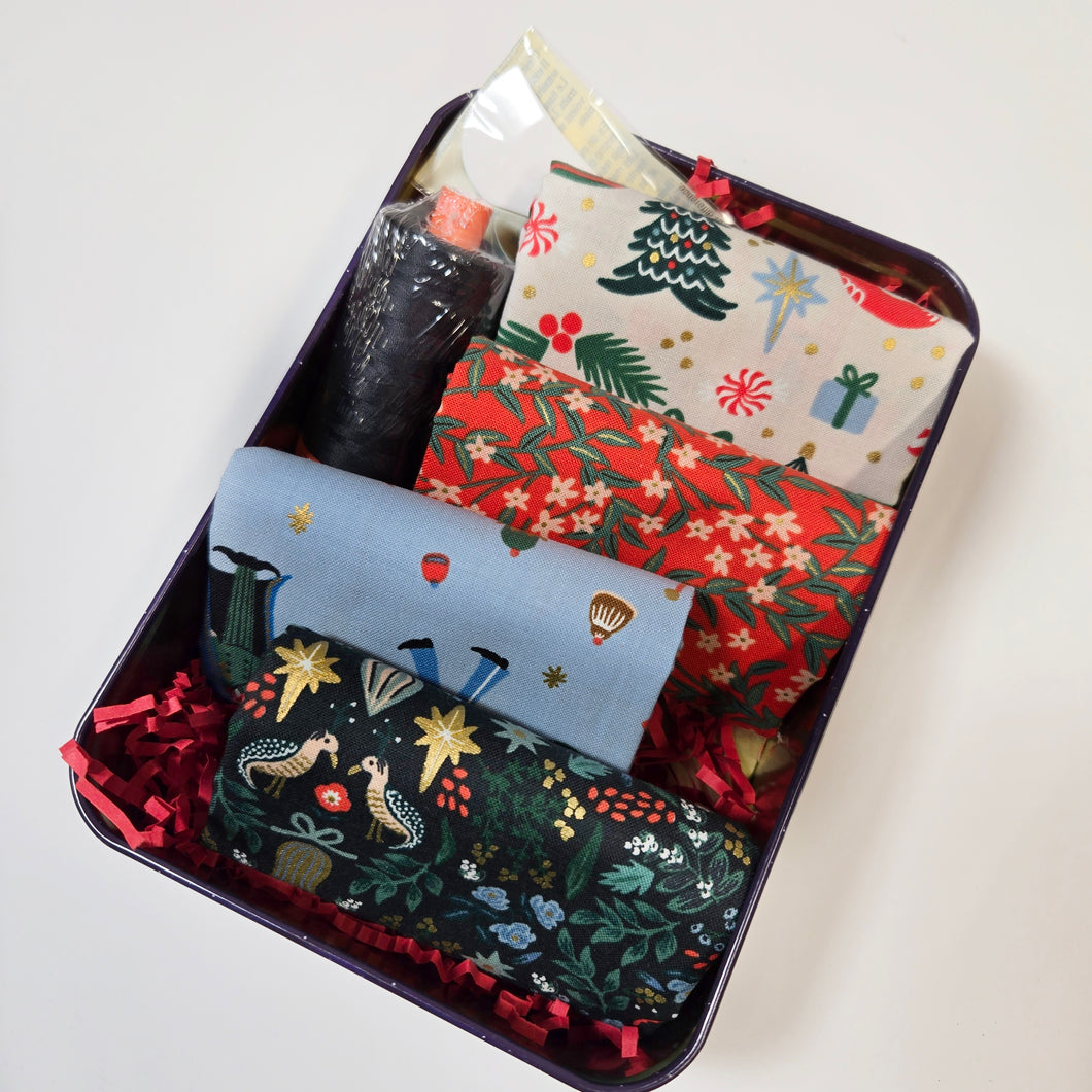 Christmas Gift Tin #04