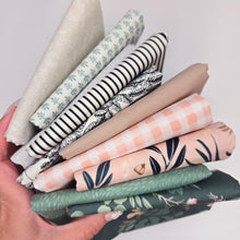 Load image into Gallery viewer, Cottage Blossoms Fat Quarter Bundle
