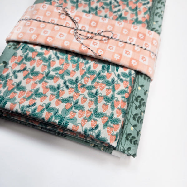 Wholecloth Quilt Kit - Strawberries w/Green