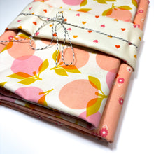 Load image into Gallery viewer, Wholecloth Quilt Kit - Tumbling Cream w/Pink

